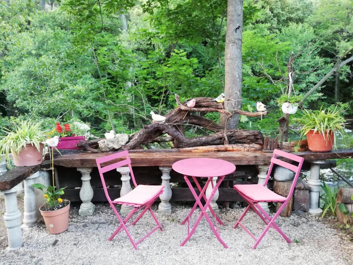Hotel Rose des Pyrénées Belvianes-et-Cavirac Exterior foto